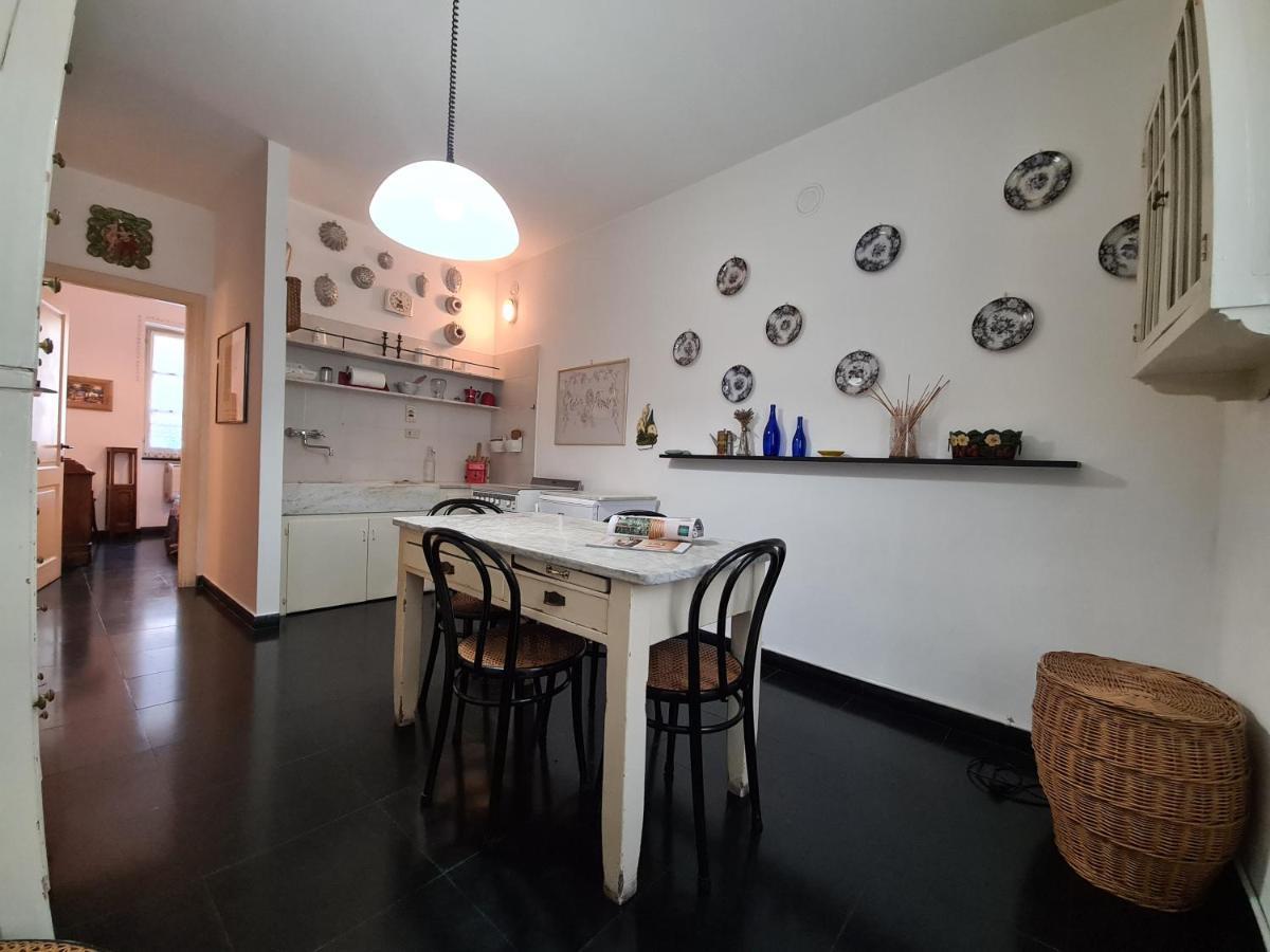 Mansarda A Finalborgo - Fascino E Tradizione Lejlighed Finale Ligure Eksteriør billede